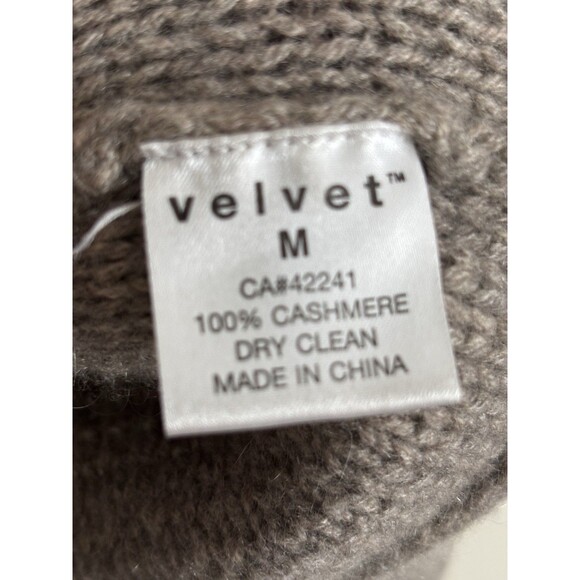 Velvet By Graham & Spencer 100% Cashmere Knit Cardigan Sweater Womens M Taupe - Picture 3 of 5
